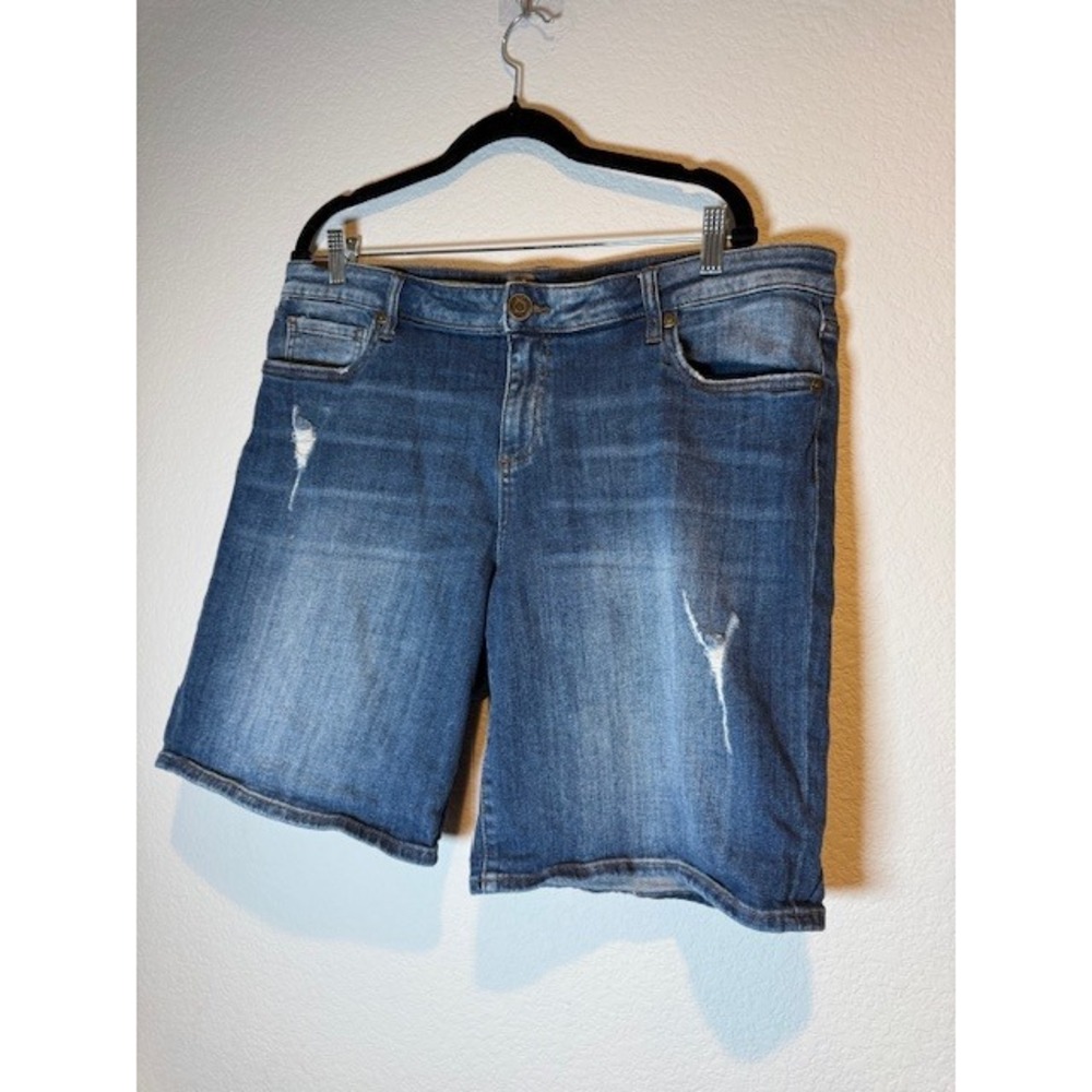Kut from the Kloth Katy Boyfriend Shorts Distressed Denim Medium Wash Womens 16